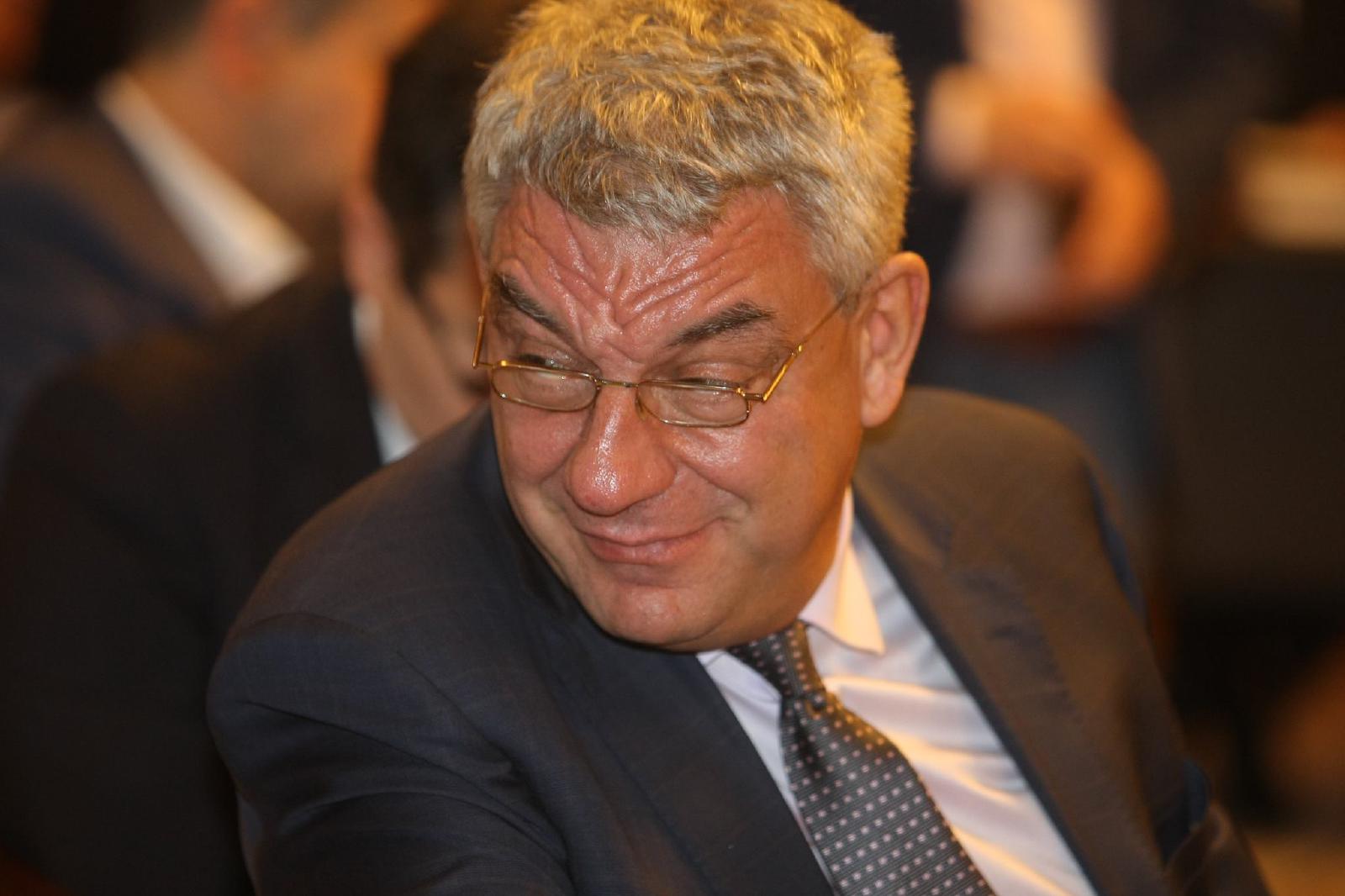 Featured image of post A răcnit nea Tudose către UDMR: „luați-i de pe mine că-i omor”!