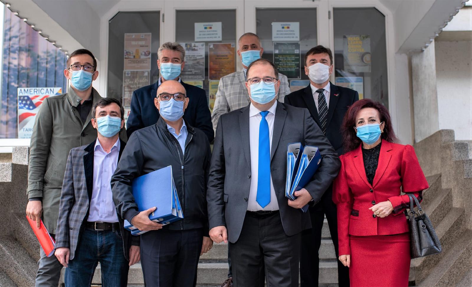 Featured image of post Am înregistrat candidaturile din partea Partidului Mișcarea Populară Mureș pentru alegerile parlamentare din 6 decembrie 2020.