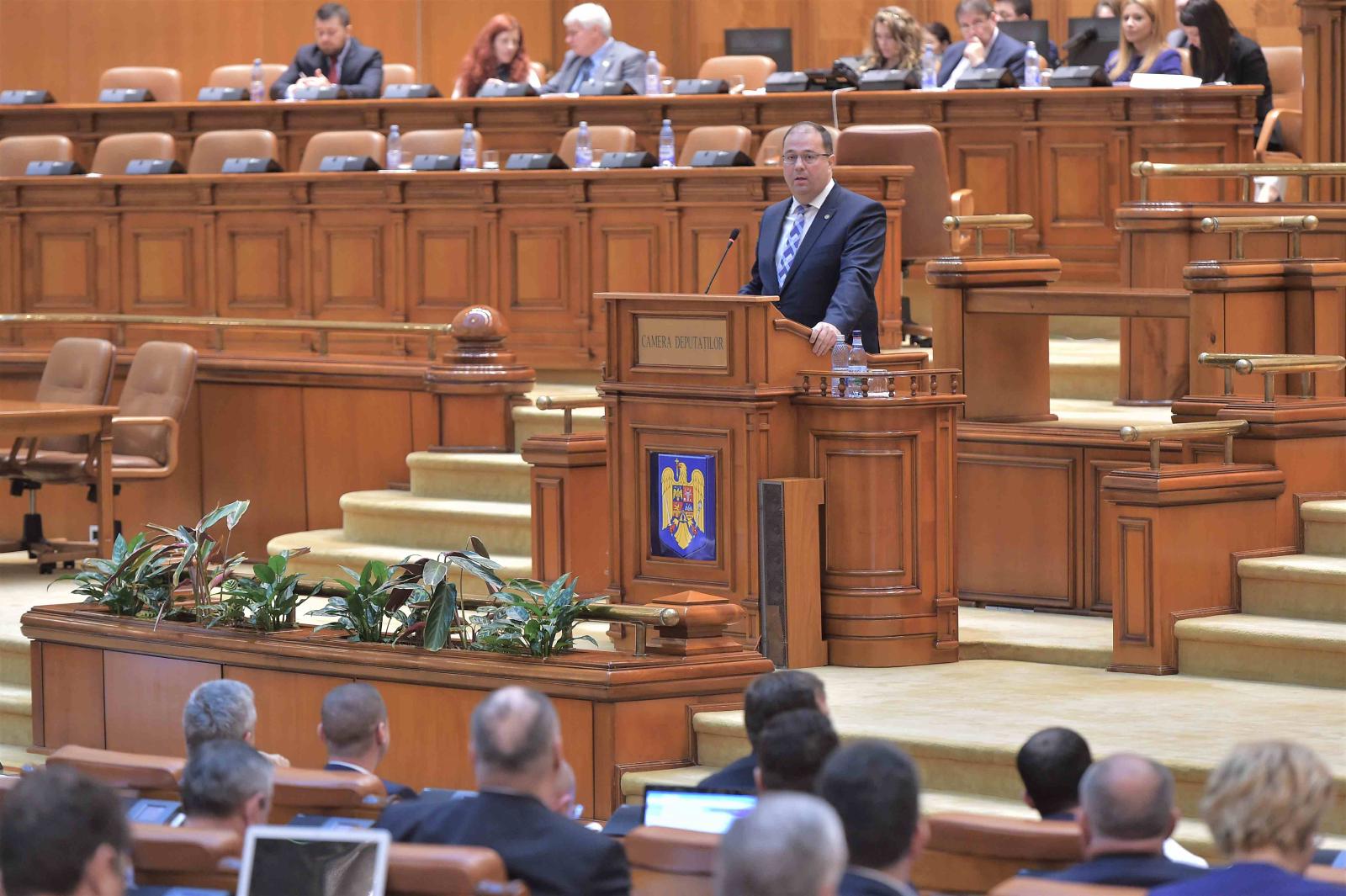 Featured image of post Dacă îndrăznești să susții capitalul românesc, interesele oamenilor de afaceri români și economia țării, devii „hoț” și „mafiot”