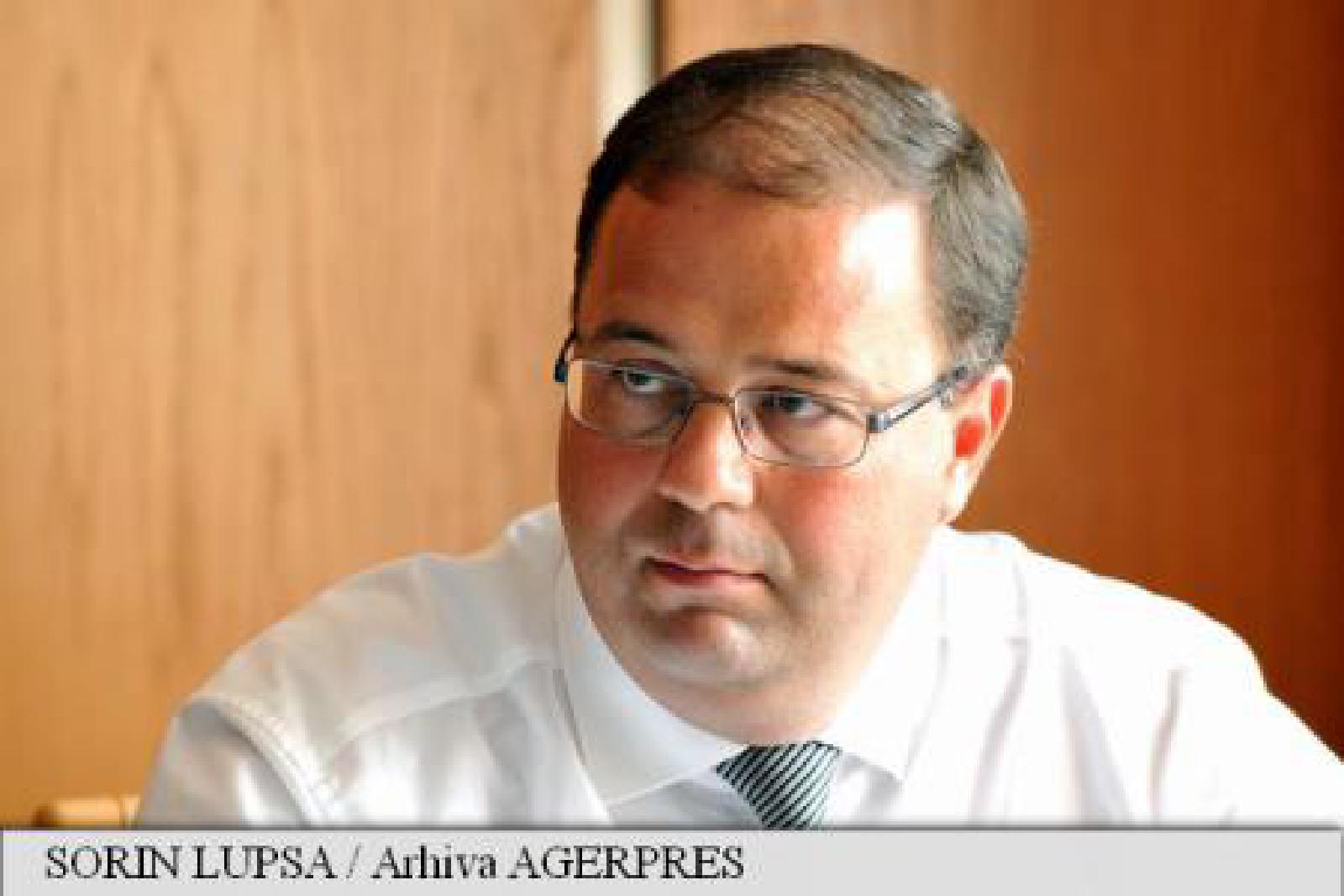 Featured image of post De la Tribuna Senatului: Înțelepciunea triumfă peste strigătul bancherilor și forța corupătoare banilor