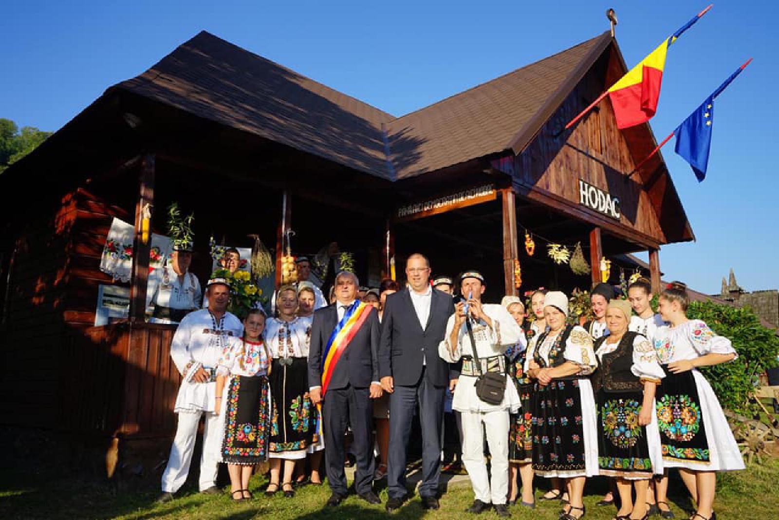 Featured image of post Marius Pașcan, deputat PMP Mureș, la sărbătorile comunităților locale