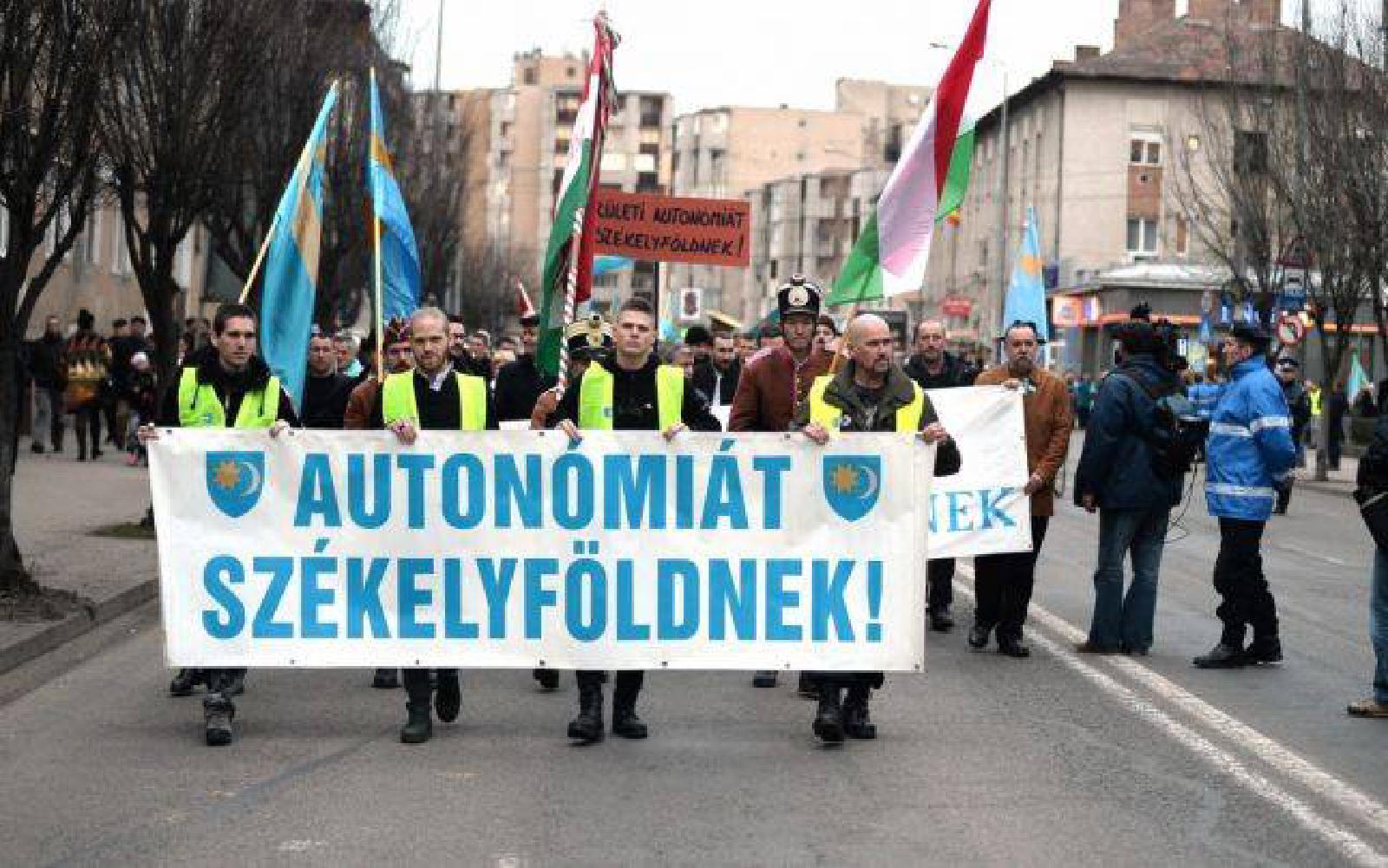 Featured image of post Nu putem trăi împreună, izolați prin autonomii etnic-teritoriale!