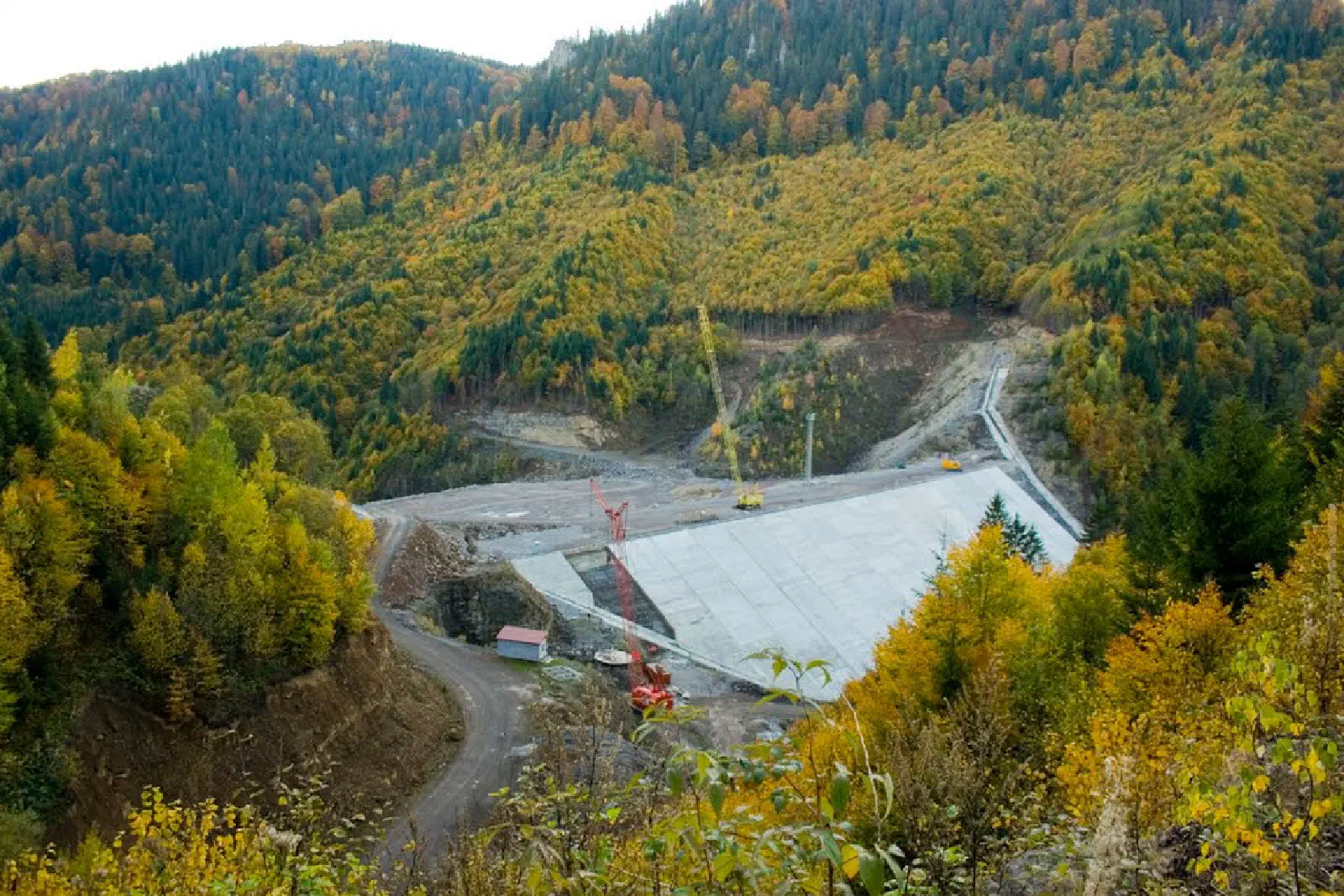 Featured image of post Situația critică a obiectivului de investiții Amenajarea Hidroenergetică Răstolița din județul Mureș