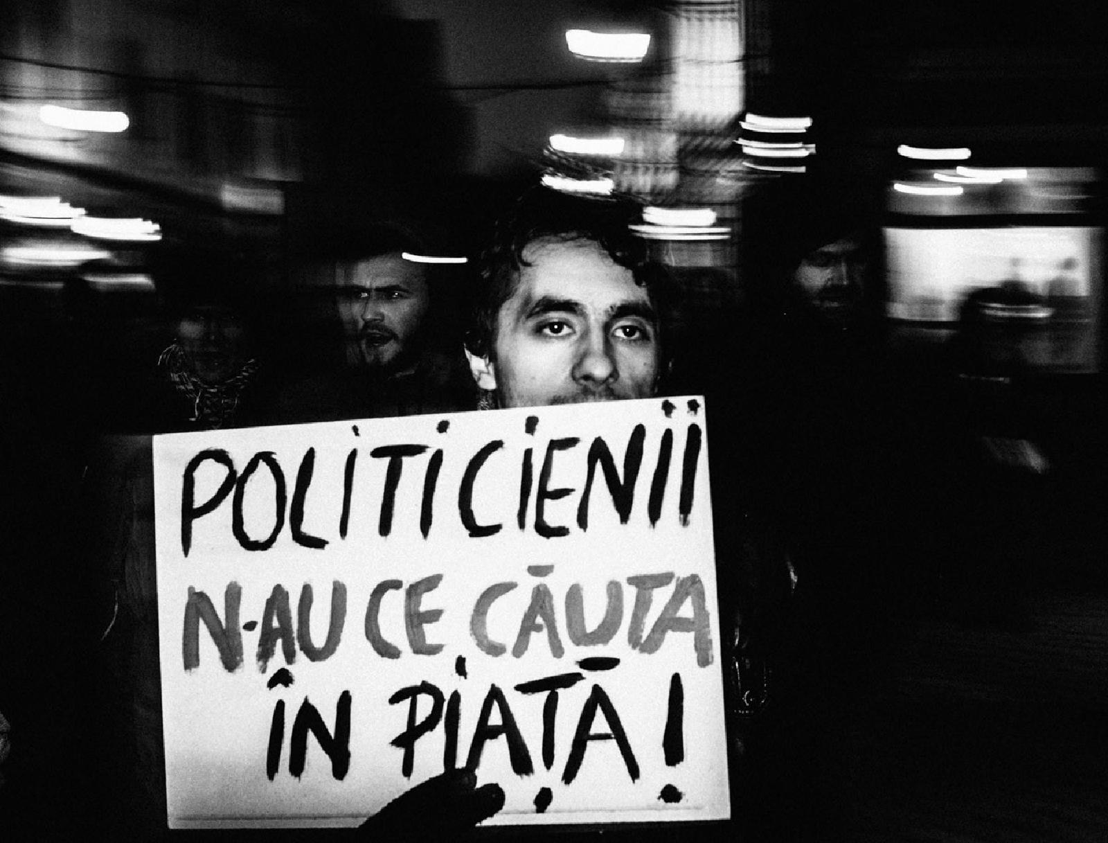 Featured image of post Vă previn