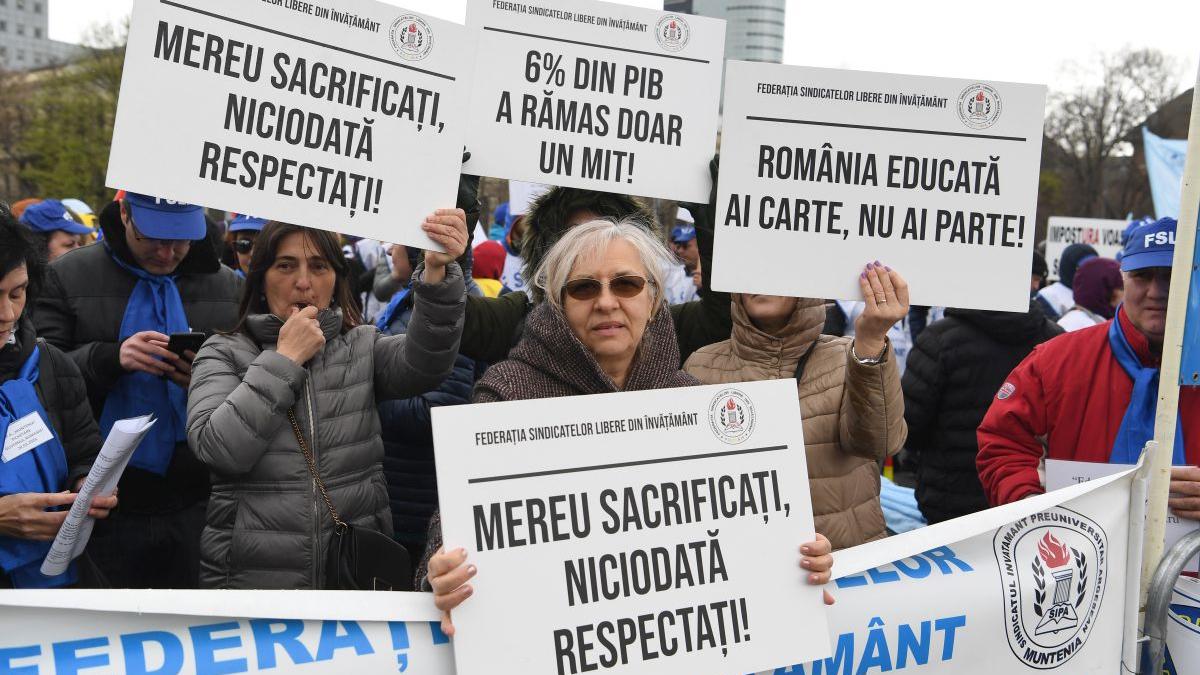 Featured image of post În „România (ne)educată”, dascălul ajunge „dujmanul” poporului