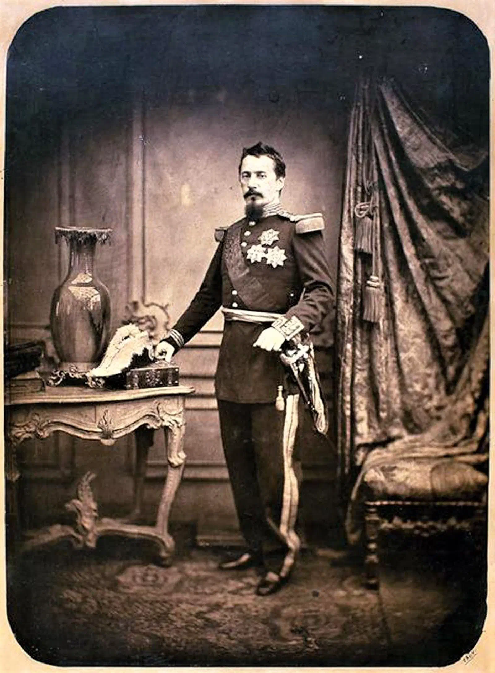 Featured image of post „Părintele cel bine voitor și slobozitorul neamului țărănesc...”