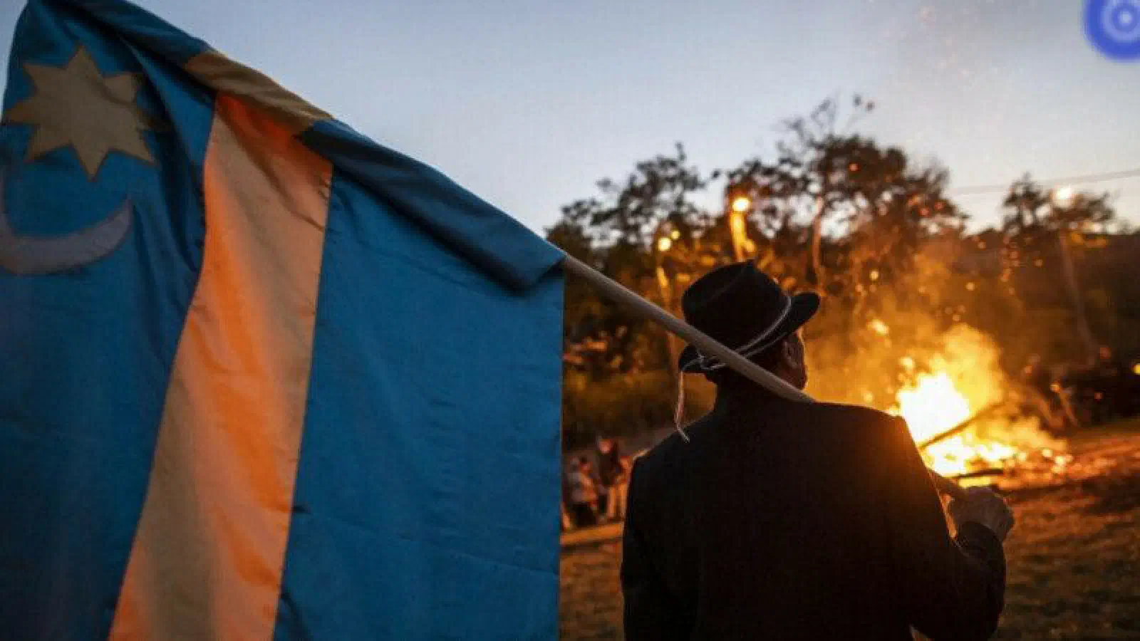 Featured image of post Complici la trădarea și subminarea României