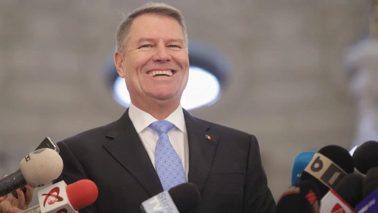 Featured image of post Un președinte trădător!